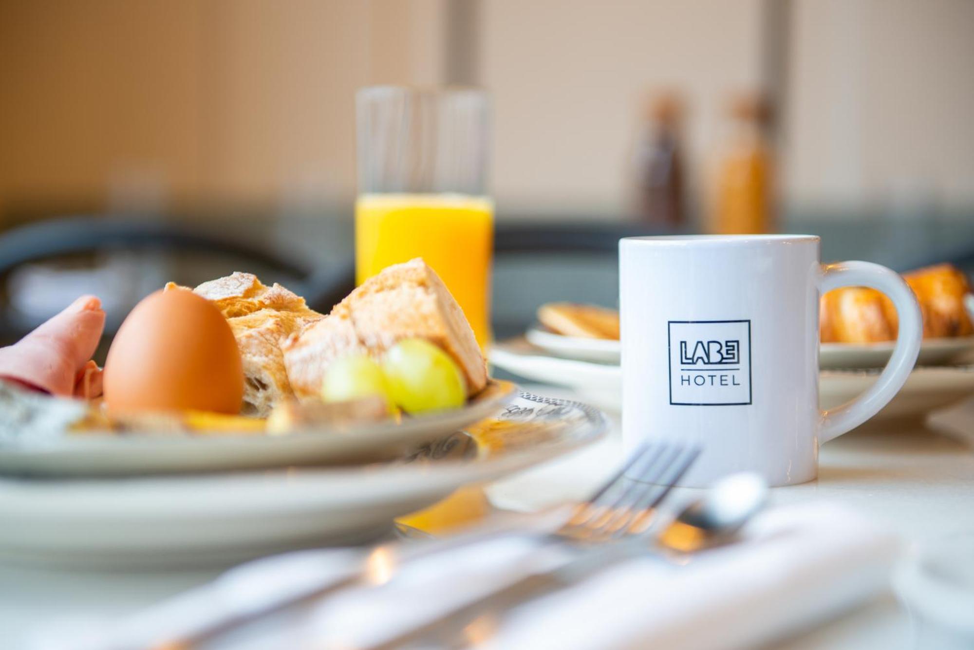 Labe Hotel Tours Centre Gare Exterior photo